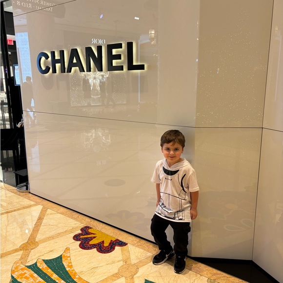 Meet your Posher, Jessica - Picture 5 of 8